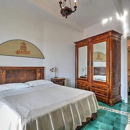 Sleeps 4 Air Con Wifi Villa *