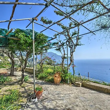 Villa Sleeps 4 Air Con Wifi